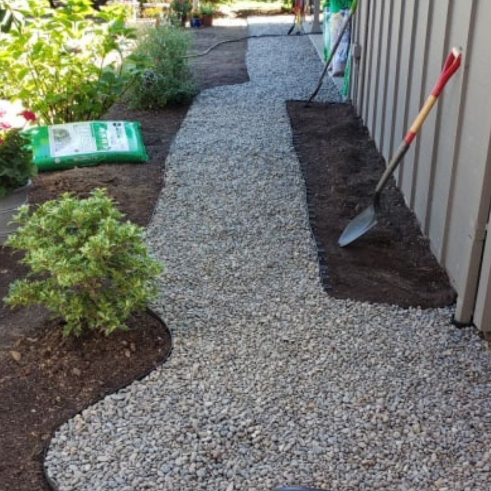 Flexible garden edging kit: image 5