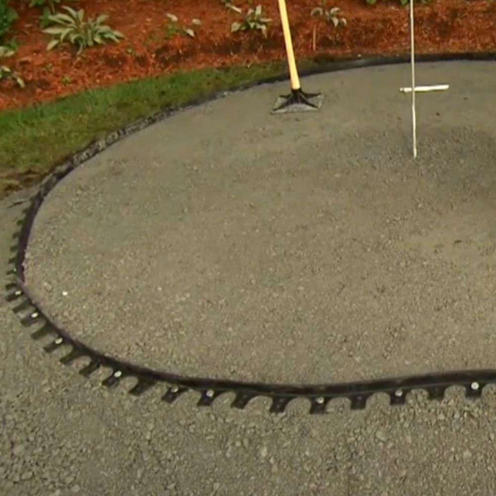 Flexible garden edging kit: image 6